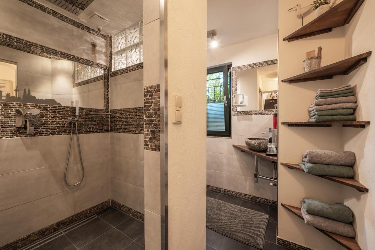 Boutique Apartments Benz I-Iii Bergisch Gladbach Bagian luar foto