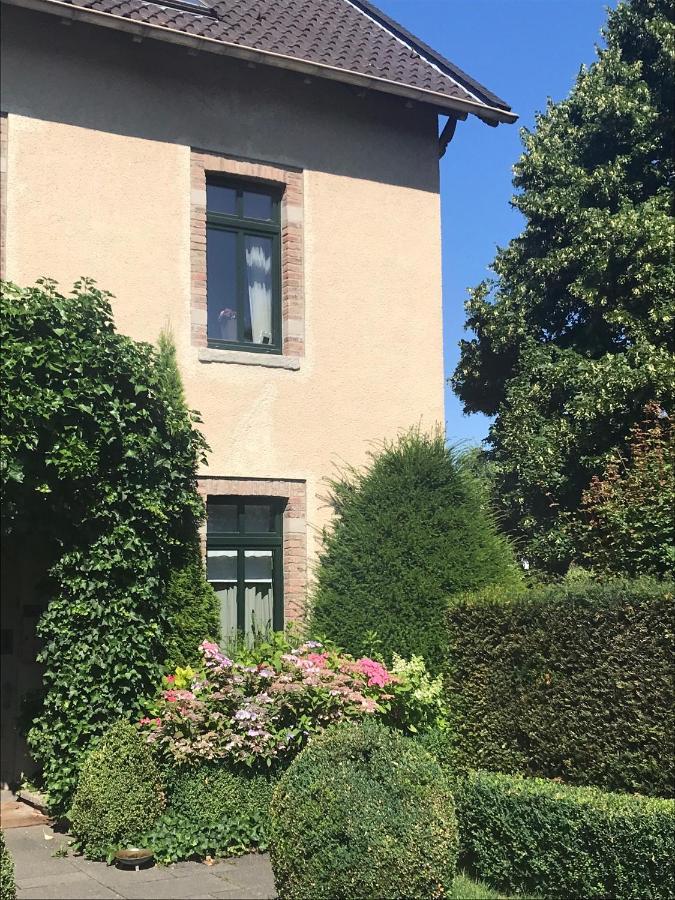 Boutique Apartments Benz I-Iii Bergisch Gladbach Bagian luar foto